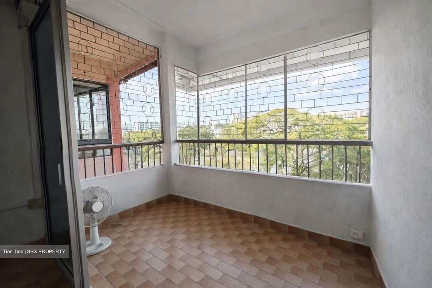 Upper Paya Lebar Road (D19), Apartment #637435511